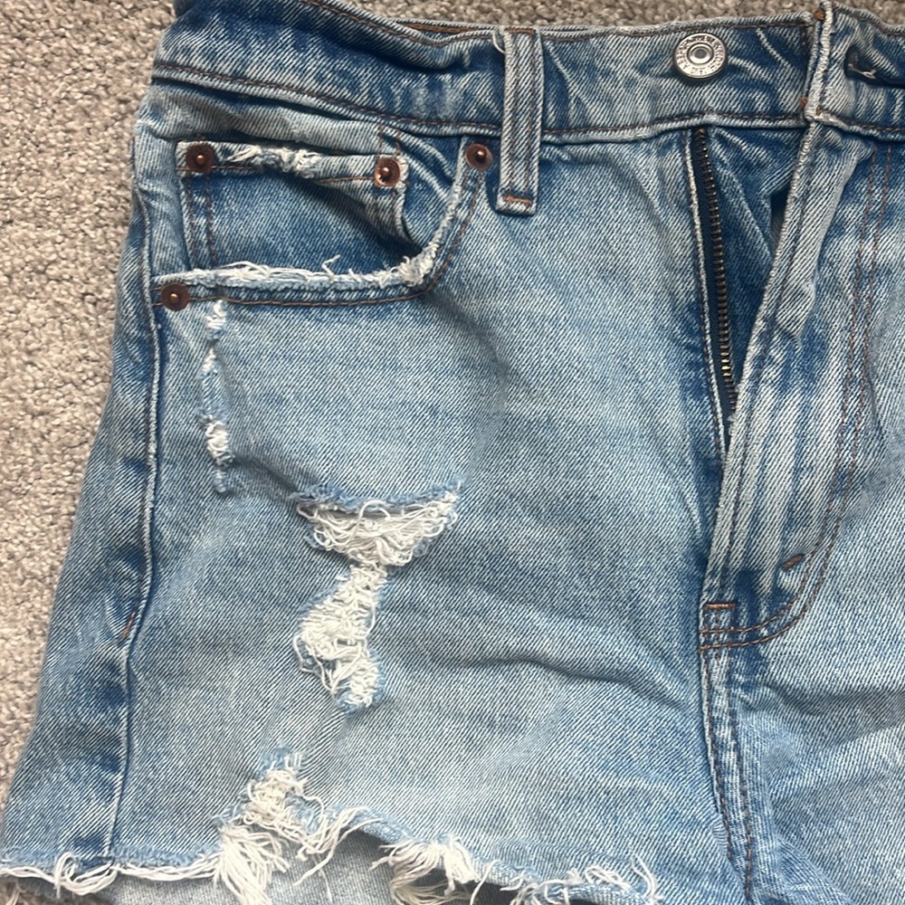 Distressed High Rise Mom Short - Picture 2 of 4